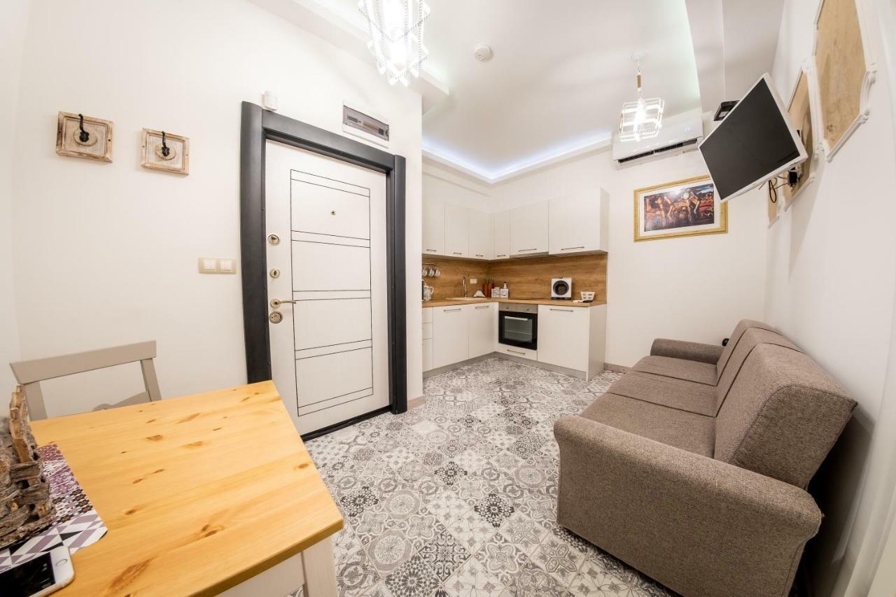 Sofia Pearl Life Apartment - No Window Apartment Экстерьер фото